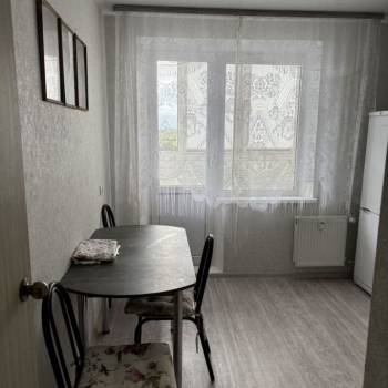 Сдается 1-комнатная квартира, 35 м²