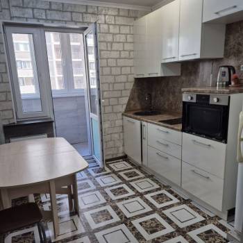 Сдается 2-х комнатная квартира, 63 м²