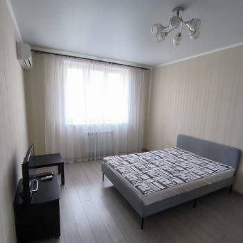 Сдается 1-комнатная квартира, 47 м²