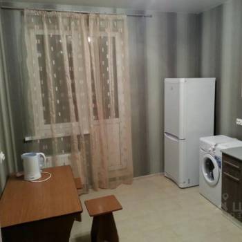 Сдается 1-комнатная квартира, 38 м²