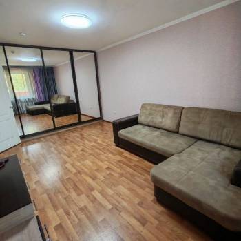 Сдается 1-комнатная квартира, 37 м²