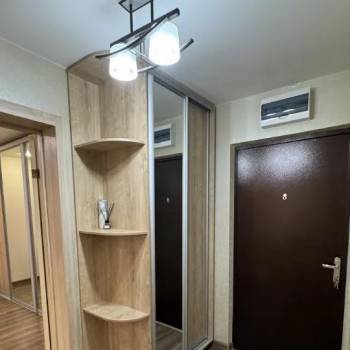 Продается 1-комнатная квартира, 38 м²