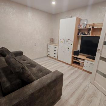 Продается 1-комнатная квартира, 40 м²