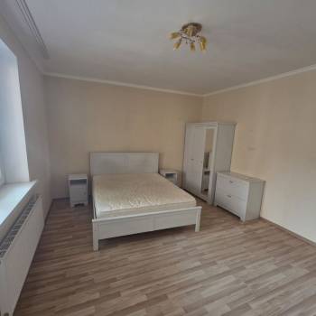 Сдается 2-х комнатная квартира, 75 м²
