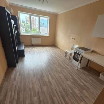 Сдается 2-х комнатная квартира, 75 м²