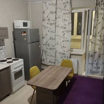 Сдается 1-комнатная квартира, 38 м²