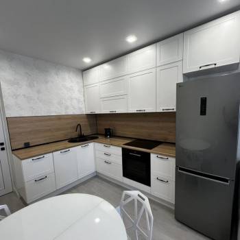 Продается 1-комнатная квартира, 42,5 м²