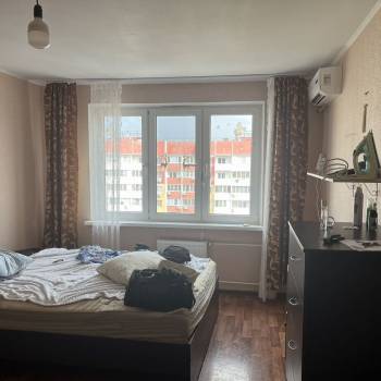 Продается 1-комнатная квартира, 40 м²