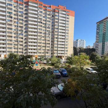 Продается 1-комнатная квартира, 37,5 м²