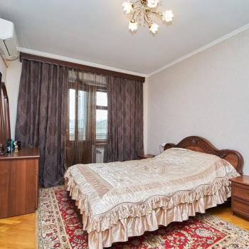 Продается Многокомнатная квартира, 88,6 м²
