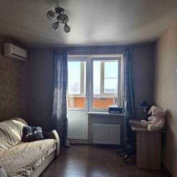 Продается 1-комнатная квартира, 37,1 м²