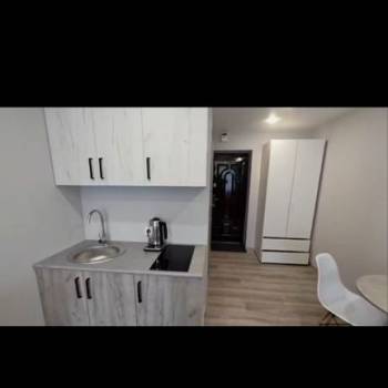 Продается 1-комнатная квартира, 18 м²