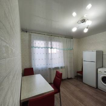 Продается 1-комнатная квартира, 37,4 м²