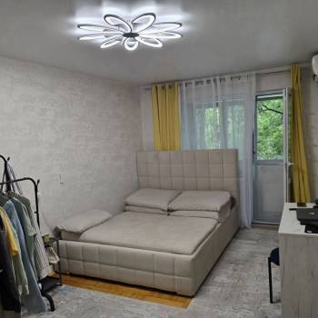 Продается 1-комнатная квартира, 30,5 м²