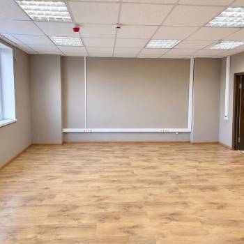 Сдается Нежилое помещение, 670 м²