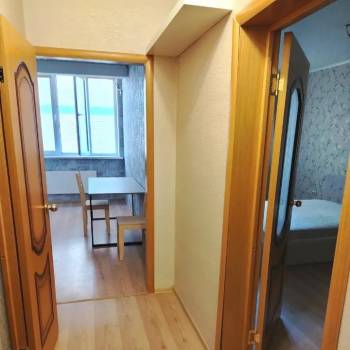 Сдается 1-комнатная квартира, 40 м²