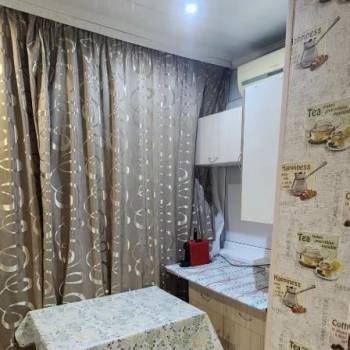 Сдается 1-комнатная квартира, 42 м²