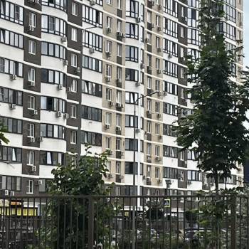 Продается 1-комнатная квартира, 42 м²