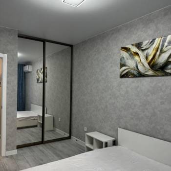 Сдается 1-комнатная квартира, 42 м²