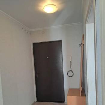 Продается 1-комнатная квартира, 38 м²