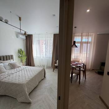 Продается 1-комнатная квартира, 43 м²
