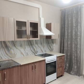 Сдается 1-комнатная квартира, 37 м²