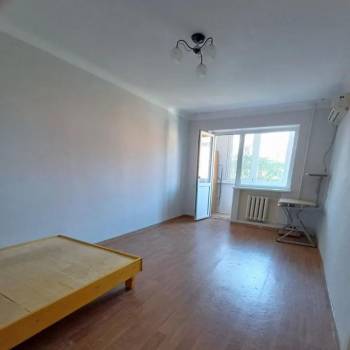 Продается 1-комнатная квартира, 33 м²