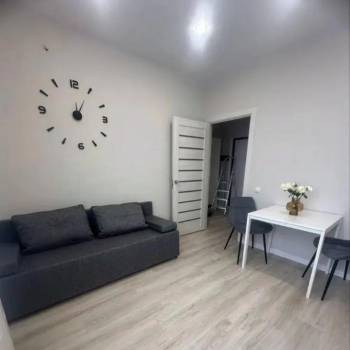 Продается 1-комнатная квартира, 35,9 м²