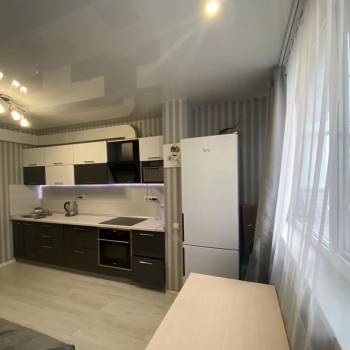 Сдается 1-комнатная квартира, 43 м²