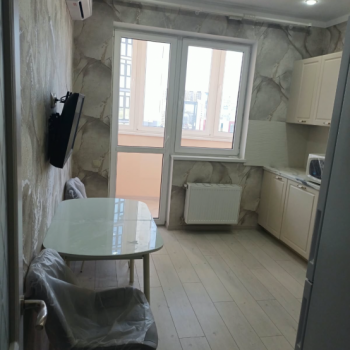 Сдается 1-комнатная квартира, 42,2 м²