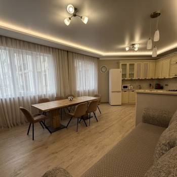 Продается 3-х комнатная квартира, 83 м²