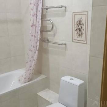 Продается 1-комнатная квартира, 40 м²