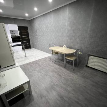 Сдается 1-комнатная квартира, 43 м²