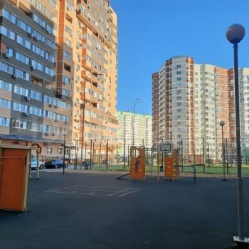 Продается 1-комнатная квартира, 41 м²