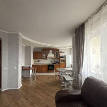 Сдается Многокомнатная квартира, 97,2 м²