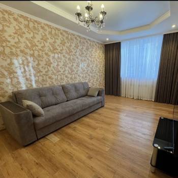 Сдается 2-х комнатная квартира, 70 м²