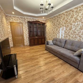 Сдается 2-х комнатная квартира, 70 м²