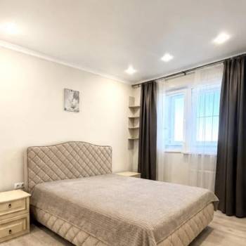 Сдается 1-комнатная квартира, 50 м²