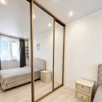 Сдается 1-комнатная квартира, 50 м²