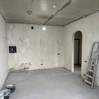 Продается 1-комнатная квартира, 43 м²