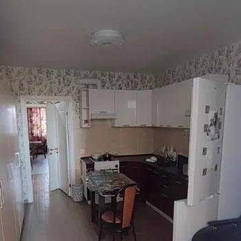 Сдается 1-комнатная квартира, 42 м²