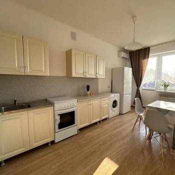 Сдается 1-комнатная квартира, 45,9 м²
