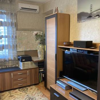 Продается Многокомнатная квартира, 104 м²