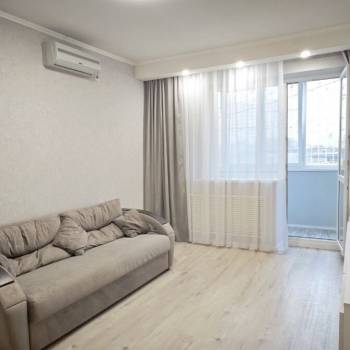 Сдается 1-комнатная квартира, 40 м²