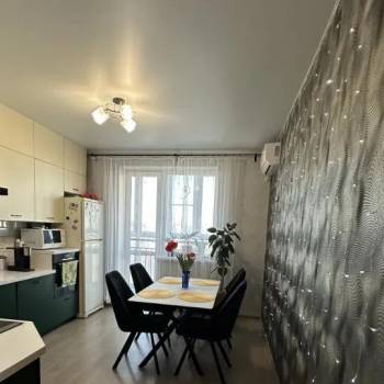 Продается 3-х комнатная квартира, 76,8 м²
