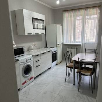 Сдается 1-комнатная квартира, 37,1 м²