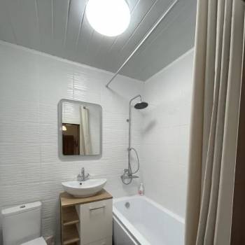 Продается 1-комнатная квартира, 47 м²