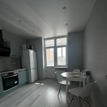 Сдается 1-комнатная квартира, 41 м²