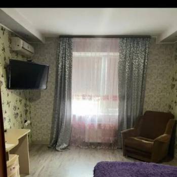 Сдается 1-комнатная квартира, 50 м²