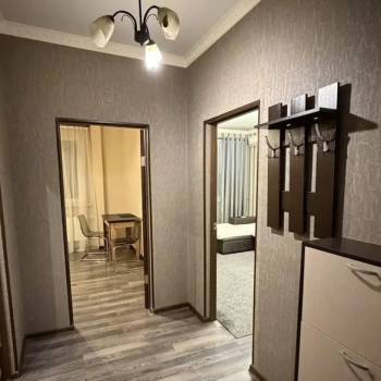 Продается 1-комнатная квартира, 37,8 м²